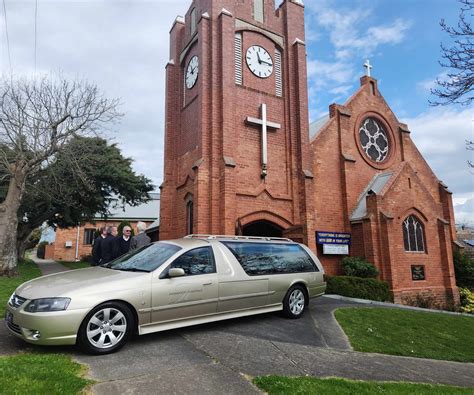 julie harwood funeral notices.